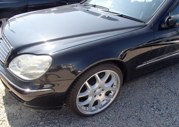 W220 Mercedes S-class 2005