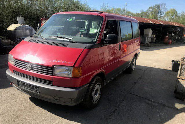 Разбор на запчасти Volkswagen Transporter 4 1991-2