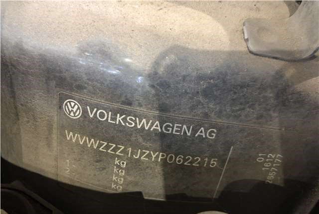 Разбор на запчасти Volkswagen Golf 4