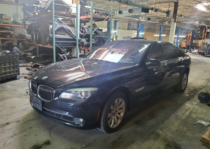 Разобран на запчасти BMW 7 F01 2008-2015