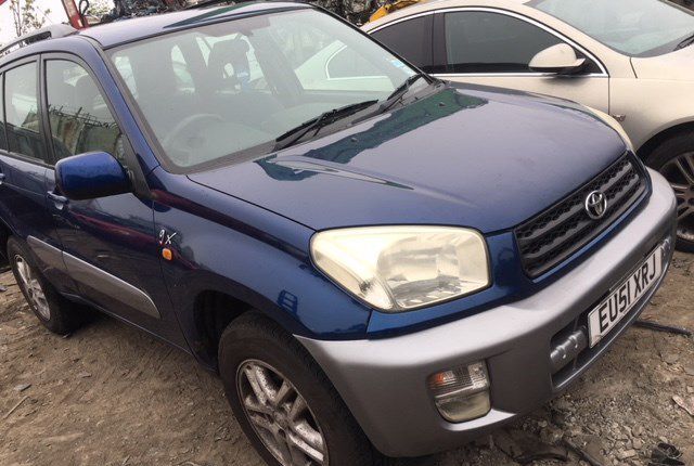 Разбор на запчасти Toyota RAV 4 2000-2005