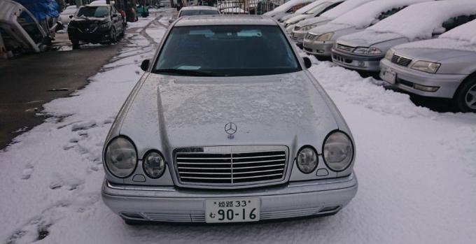 В разбор из Японии Mercedes E-Class W210 M112.941