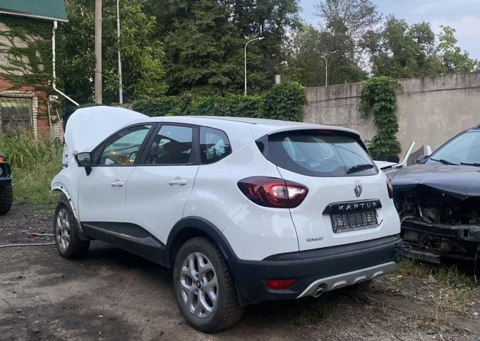 В разборе Renault Kaptur 1,6 H4M