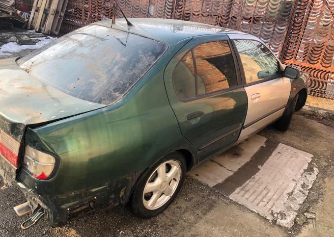 Nissan Primera P11 в разборе