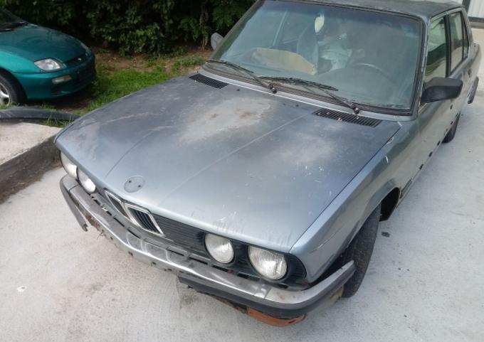 Запчасти BMW 5 E28 2.0 M20B20