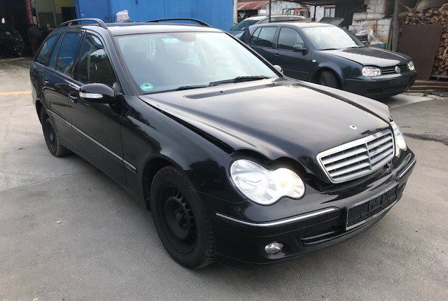 Разбор на запчасти Mercedes C W203