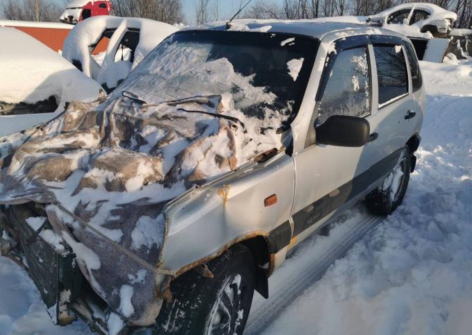 Chevrolet Niva Шевроле Нива по запчастям