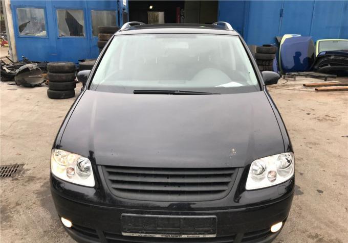 Разбор на запчасти Volkswagen Touran 2003-2006