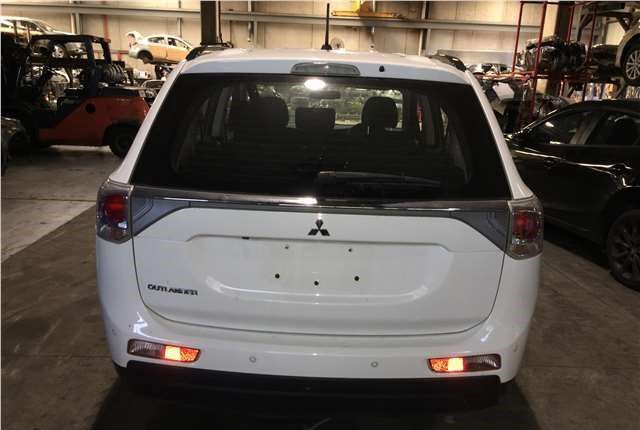 Разбор на запчасти Mitsubishi Outlander 2012-2015