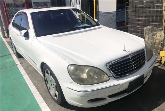 Разбор на запчасти Mercedes S W220