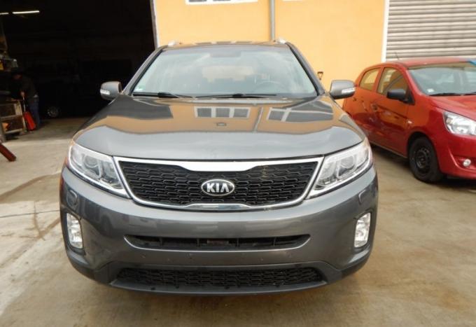 Kia Sorento 2013г, на запчасти