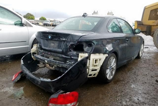 В распил BMW e82 e88 128i 130i