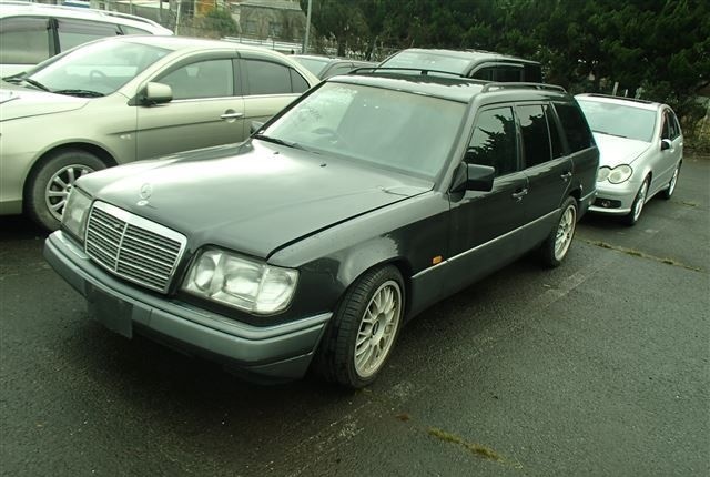 Mercedes W124 E220 из Японии в разбор в Москве