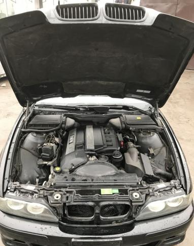 Разбор BMW e39 m54b25 М-пакет цвет 475