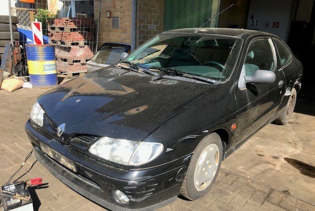 Разбор на запчасти Renault Megane 1996-2002