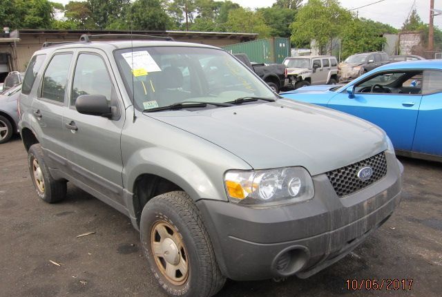 Разбор на запчасти Ford Escape 2001-2006