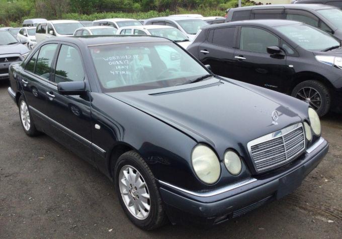 Mercedes-Benz E-class W210 1998г В полный разбор