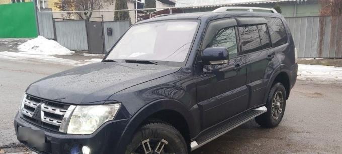 Продам по запчастям Mitsubishi Pajero 4 2012