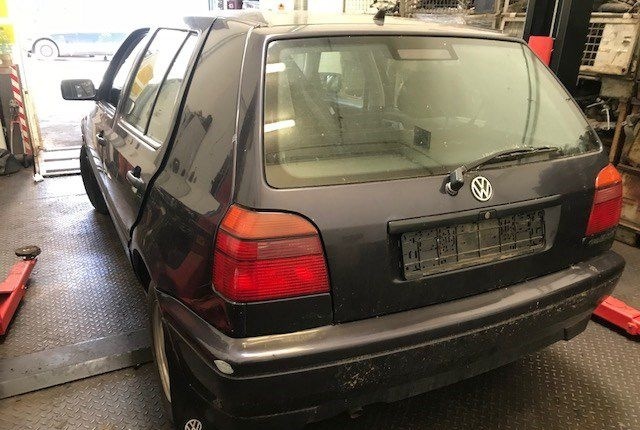 Разбор на запчасти Volkswagen Golf 3 1991-1997