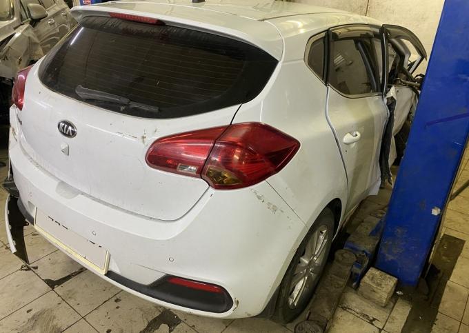 В разборе Kia Ceed 2 1.6 АКПП 2012-2015