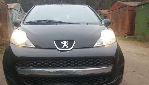 Peugeot 107 2010г на запчасти