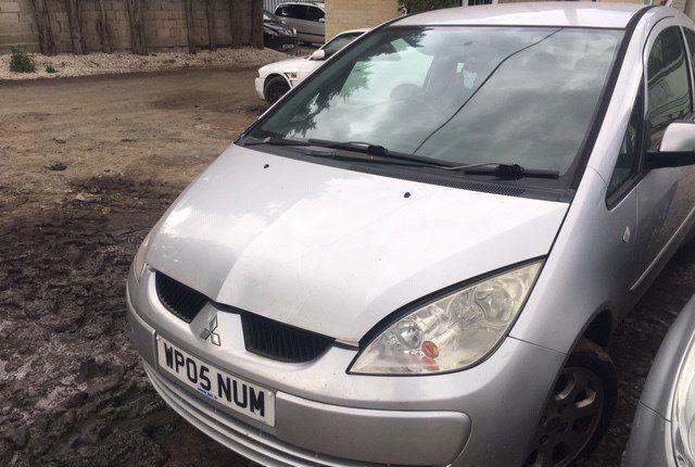 Разбор на запчасти Mitsubishi Colt