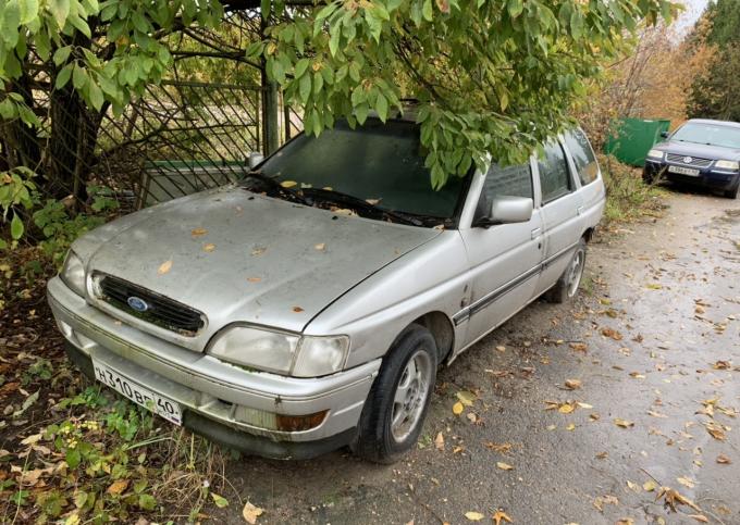 Ford Escort 1.6мт, 1993, 211000км