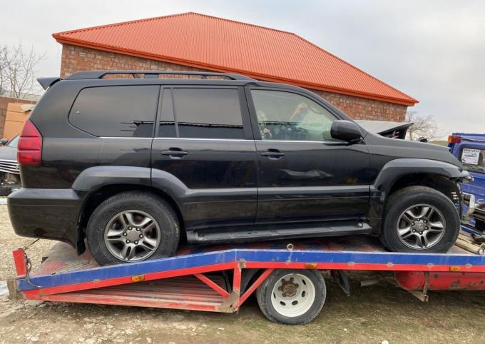 В разборе Lexus Gx470