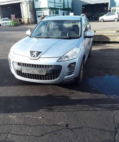 Peugeot 4007 10г на запчасти