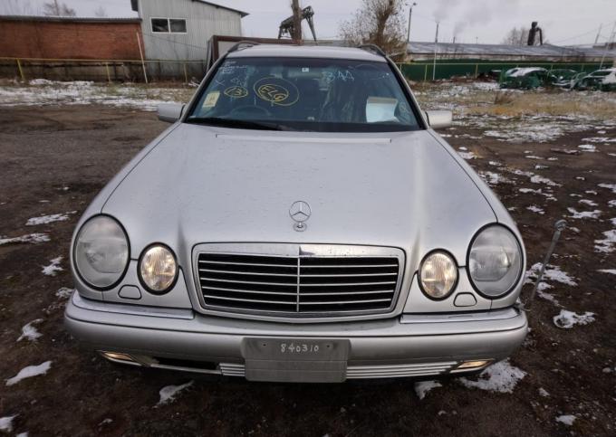 Mercedes E320 W210, в разборе Мерседес Е320