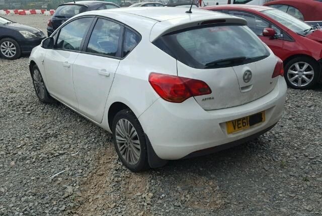 Автомобиль в разборе: Opel Astra J 2010