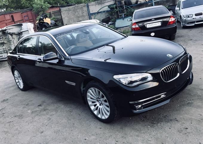 В разборе из Японии BMW 7 F02 рестайлинг