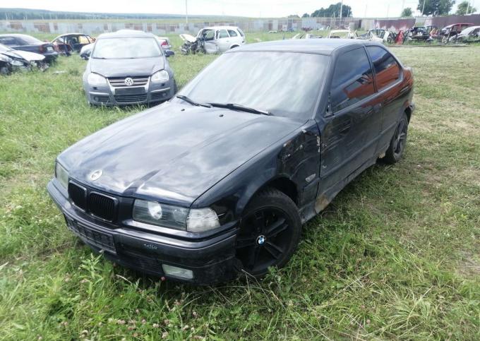 Bmw e36 1.6 compact под разбор запчасти б.у