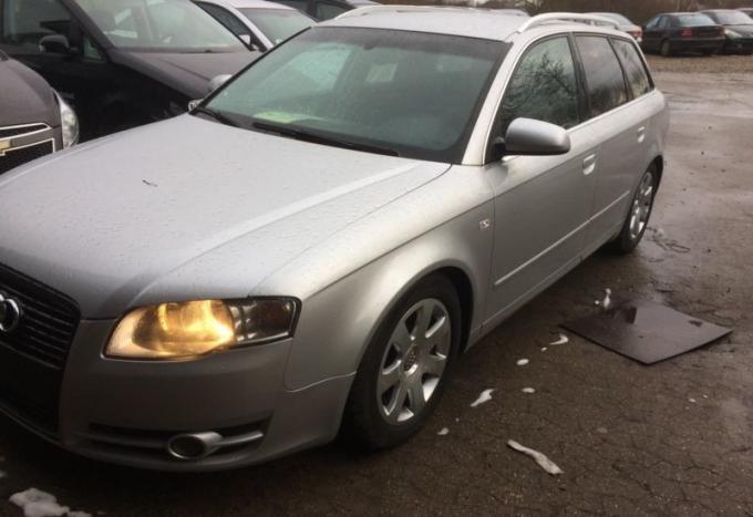 Audi A4 B7 универсал 2006г. на запчасти