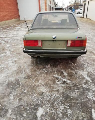 BMW 3 E30 в разборе