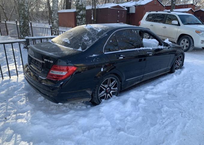 Mercedes C 250 w204 2012 рестайлинг