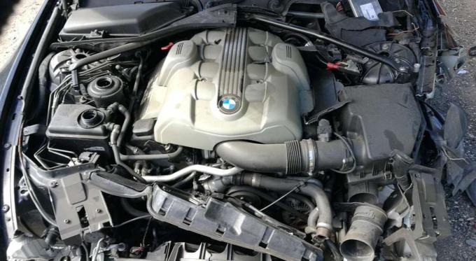 BMW E63 645CI N62 2004г на запчасти