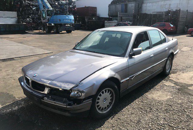 Разбор на запчасти BMW 7 E38 1994-2001