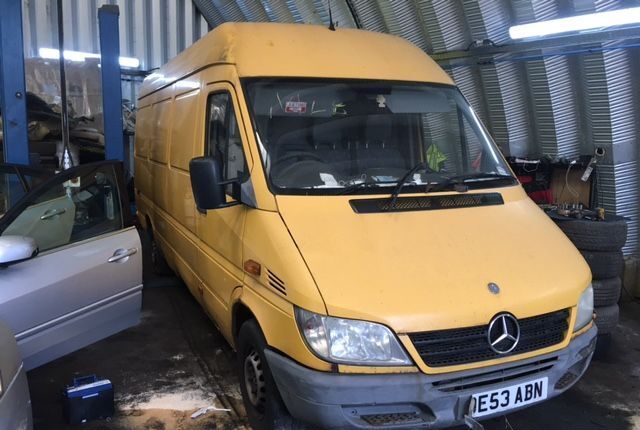 Разбор на запчасти Mercedes Sprinter