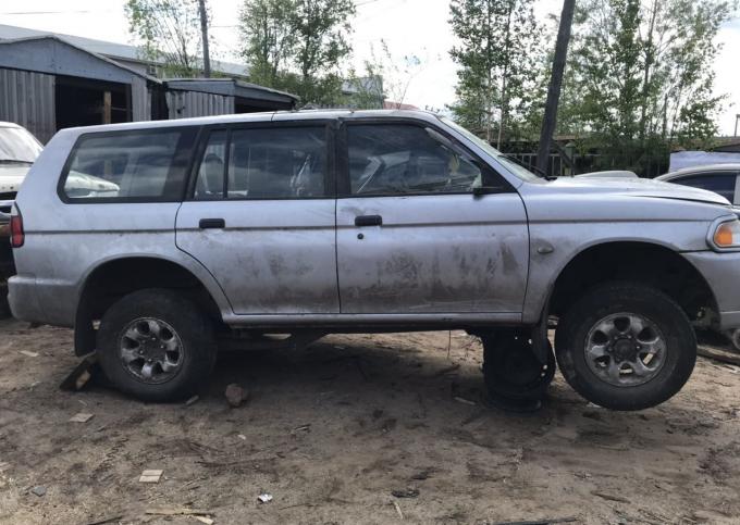 В Разборе Mitsubishi Pajero Sport 2.5