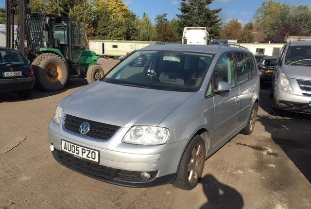 Разбор на запчасти Volkswagen Touran 2003-2006