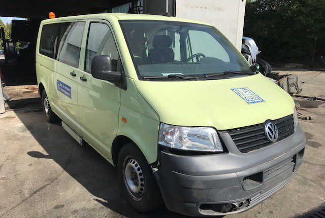 Разобран на запчасти Volkswagen Transporter 5 2003