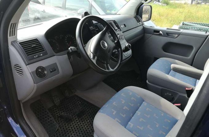 Volkswagen Multivan T5 2007 г на запчасти