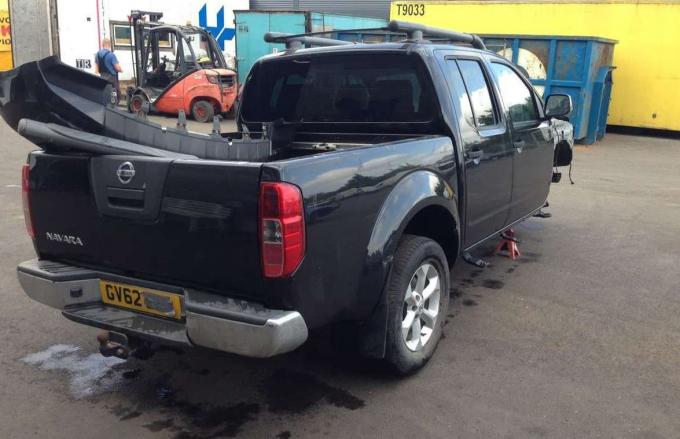 Nissan Navara D40 2.5 YD25 190л.с 12г по запчастям