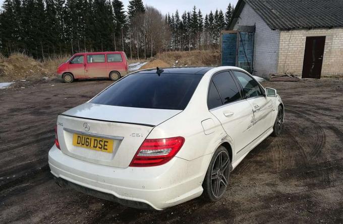 Mercedes W204 C220 CDI OM651 11г по запчастям