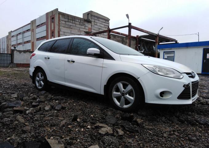 Ford Focus 3 1.6 2013г универсал в разборе