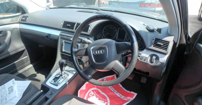 В полный разбор audi A4 B7 4WD 2006