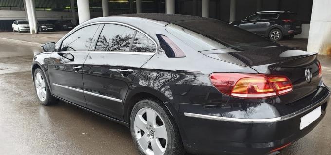 В разборе Volkswagen Passat CC