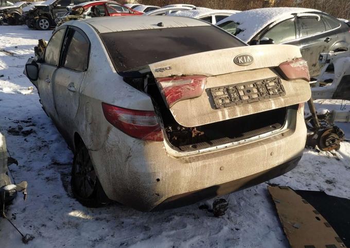 В разборе Киа Рио 3 2011, 1.6 АКПП, Kia Rio 3