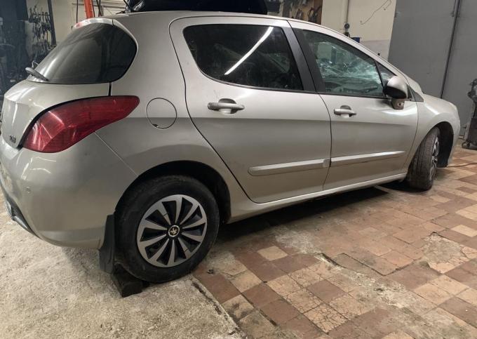 Разборка Пежо peugeot 308 2008 г, 1.6 ер6 хэтчбэк